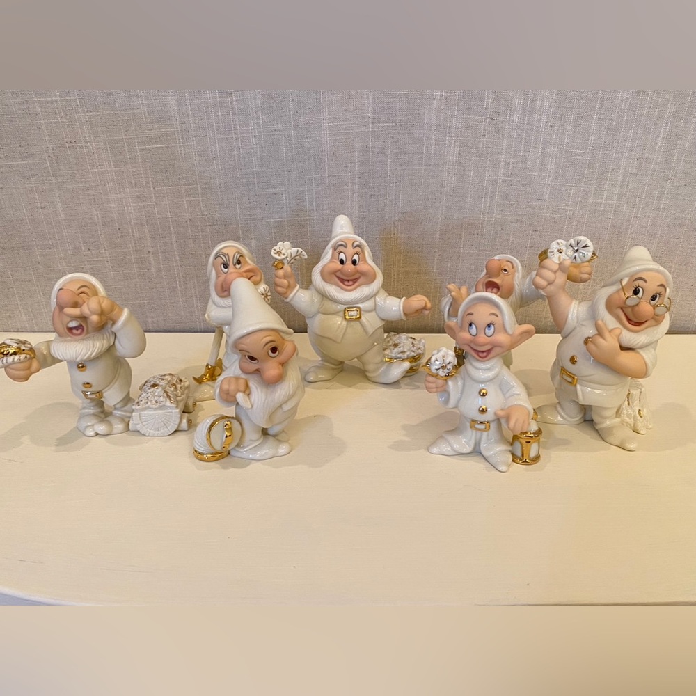 Rare Lenox Disney Showcase Collection Snow White and the Seven Dwarfs